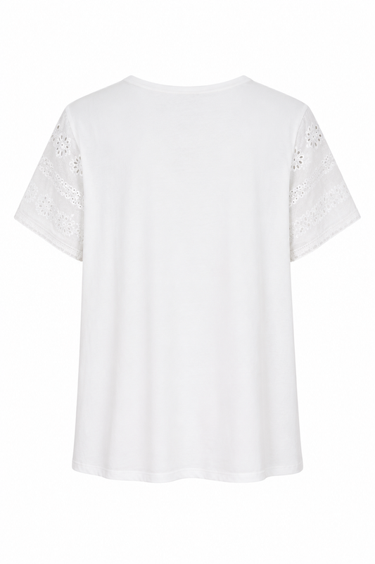 Camiseta perforada blanca