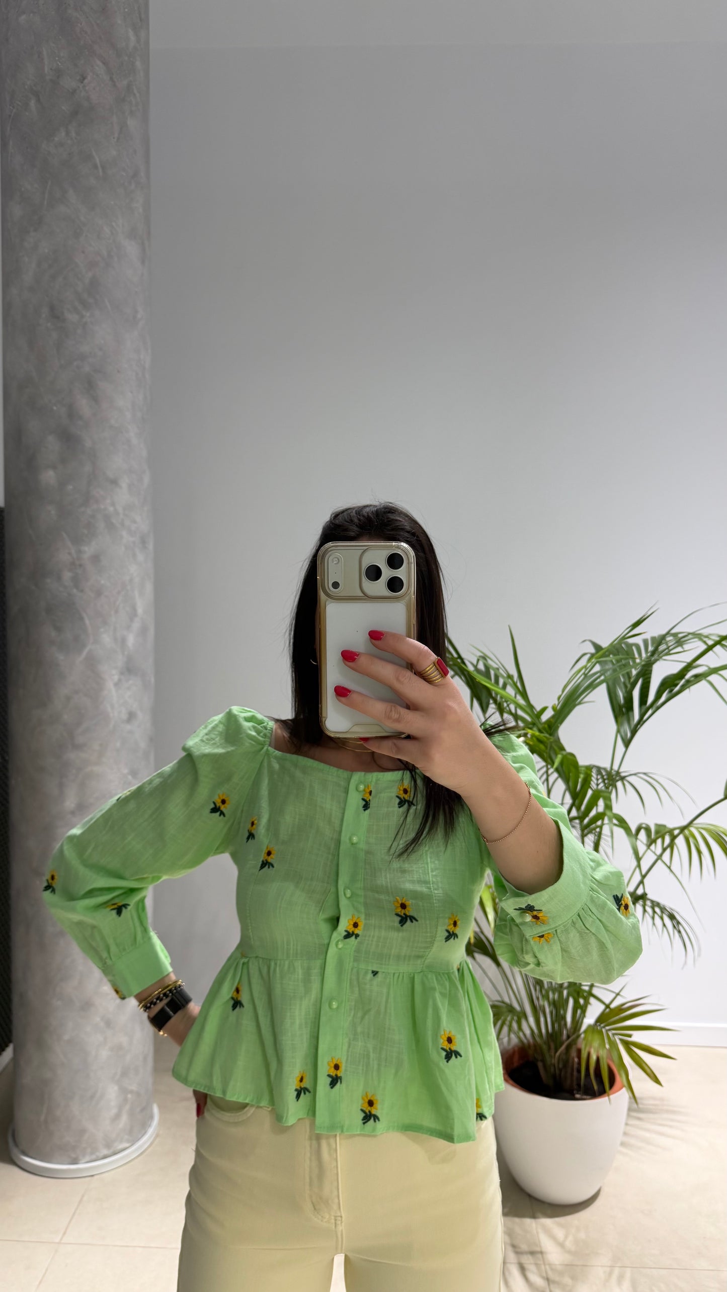 Camisa margaritas verde