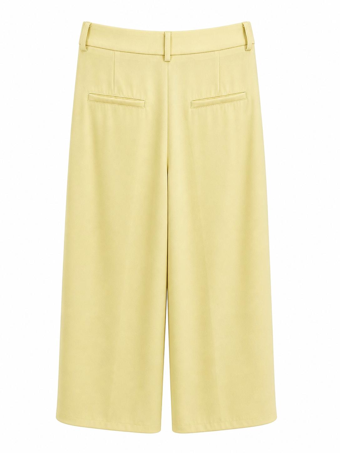 Pantalón amarillo de pinzas