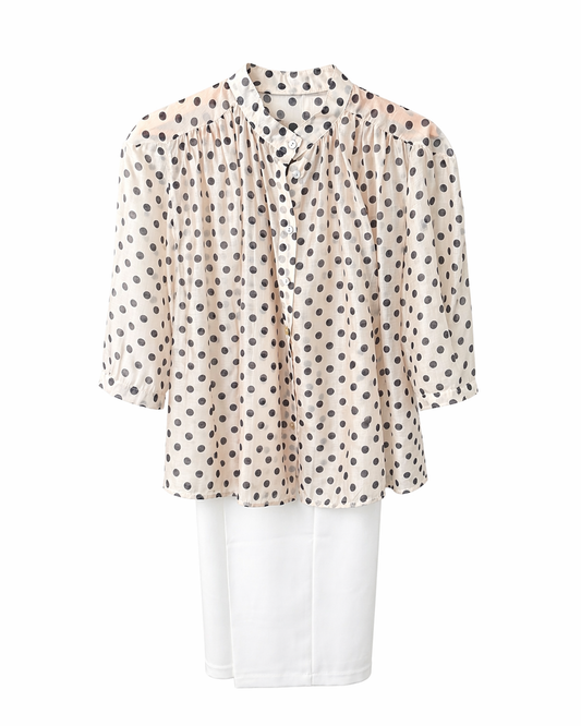 Camisa de lunares blanca