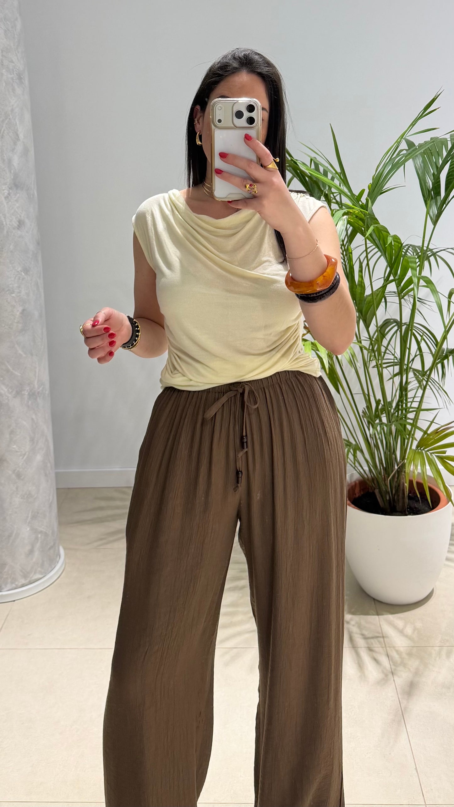 Pantalón suelto marrón