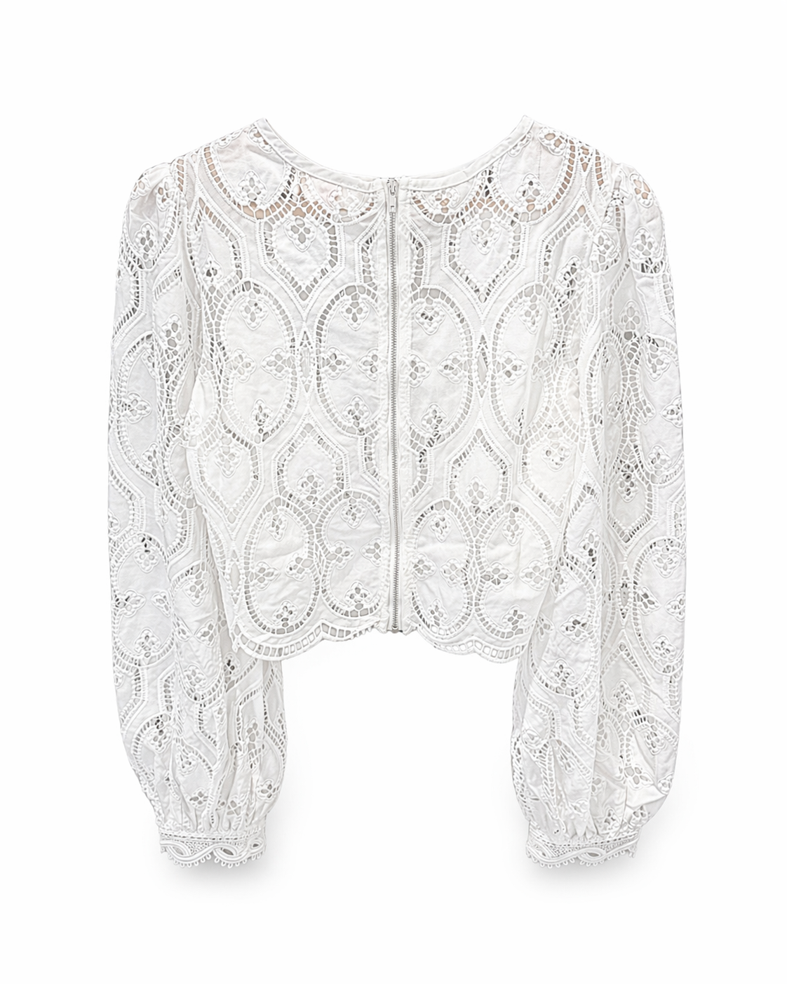 Camisa blanca perforada