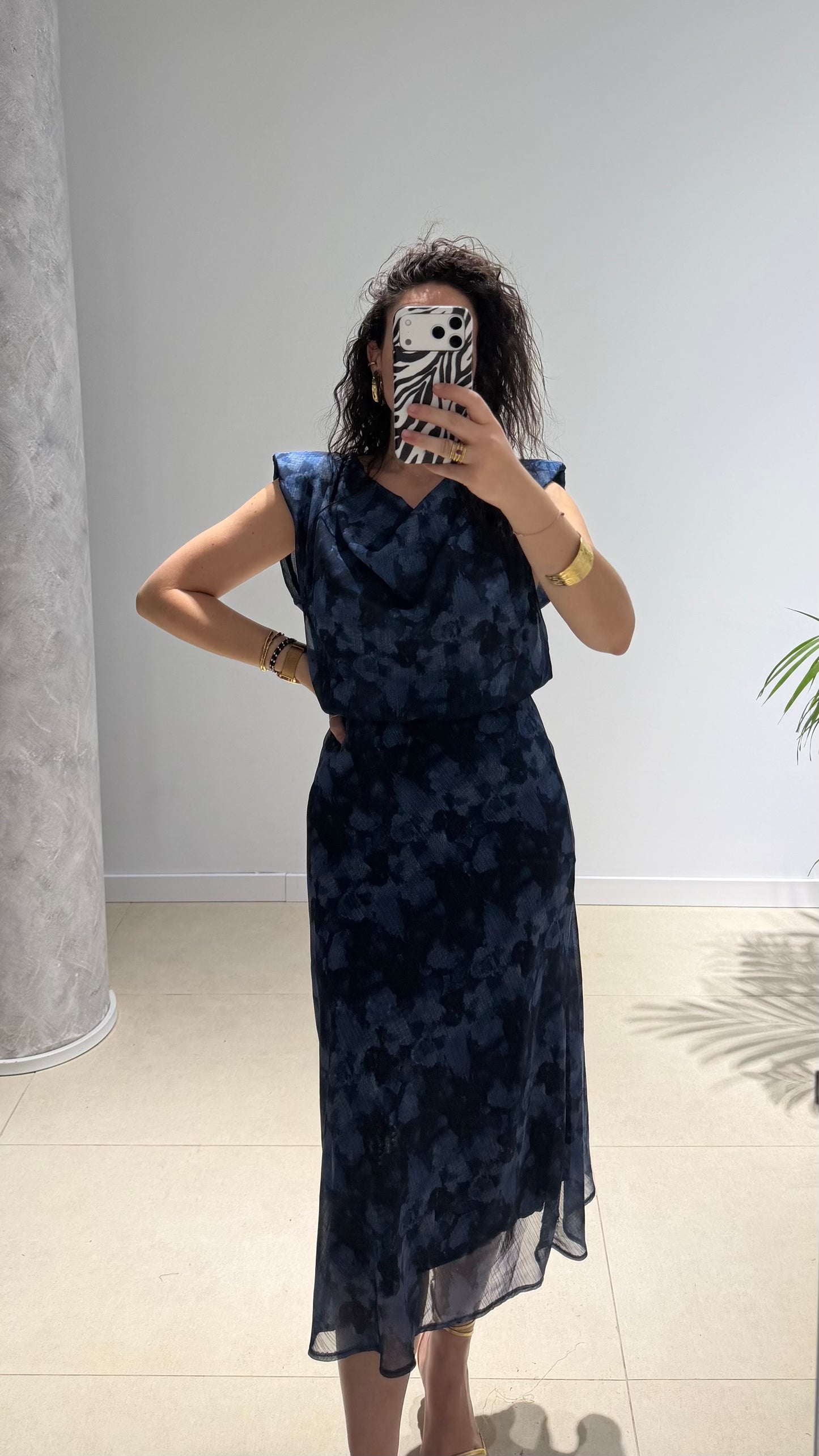 Vestido floral de gasa azul