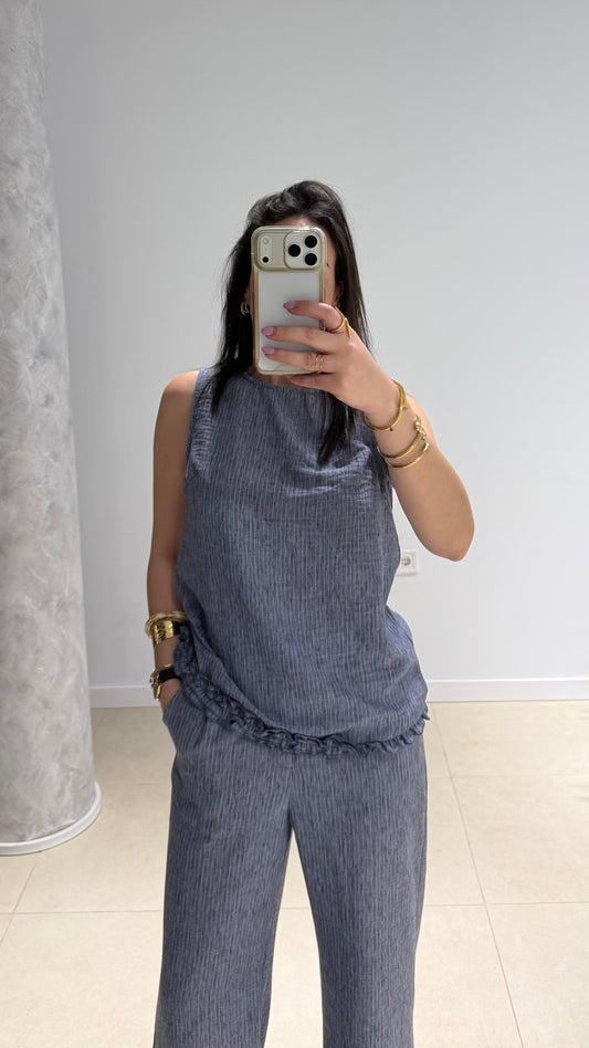Conjunto azul sin mangas